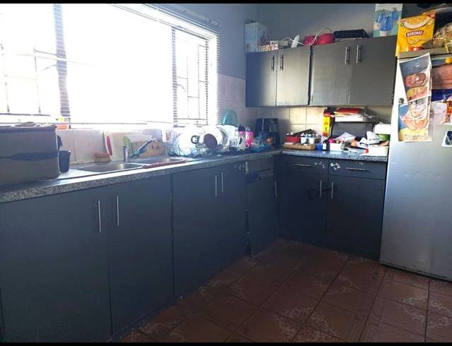 3 BEDROOM HOUSE FOR SALE IN DASPOORT ESTATE